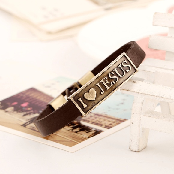 I love Jesus Bracelet - Picture 3 of 6